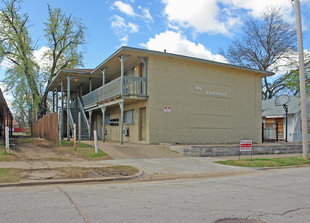 2432 E 5th Pl in Tulsa, OK - Building Photo