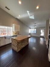 13417 Cheyenne Mountain Dr in Bakersfield, CA - Building Photo - Building Photo