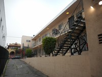 927 S Park View St in Los Angeles, CA - Foto de edificio - Building Photo