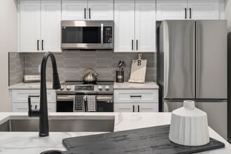 Haven at Towne Center in Glendale, AZ - Foto de edificio - Building Photo