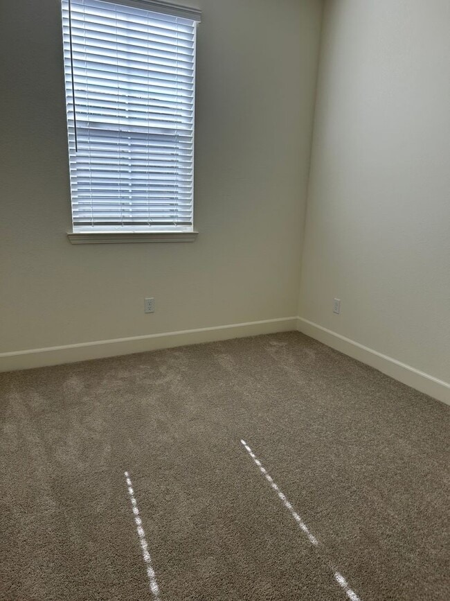 1176 Eagle Lndg Dr in Sparks, NV - Building Photo - Building Photo