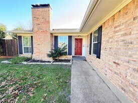2104 Poppy Ln in Richardson, TX - Building Photo