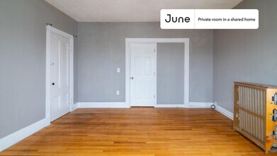 Private bedroom in 5 bed/1 bath Home in Boston, MA - Building Photo - Building Photo