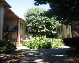 2315-2317 N St in Sacramento, CA - Building Photo - Building Photo