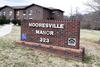 Mooresville Manor in Mooresville, NC - Building Photo - Building Photo