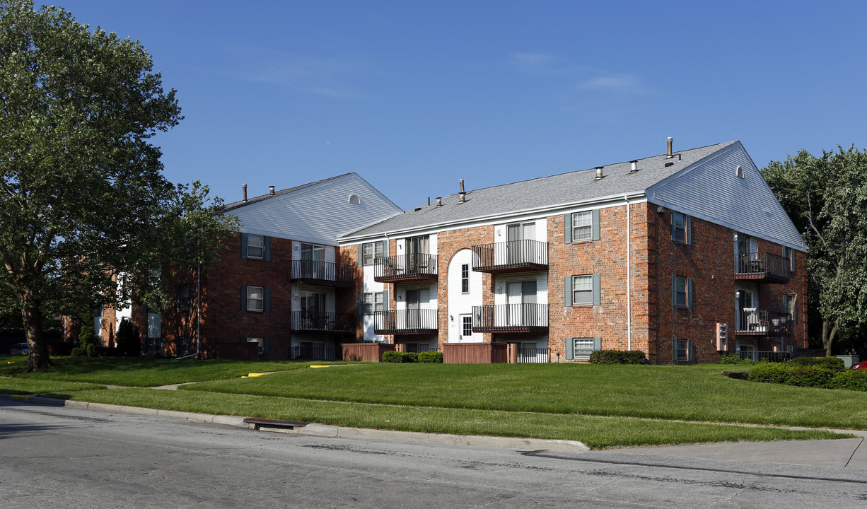 Heather Hills Apartments in Toledo, OH - Building Photo