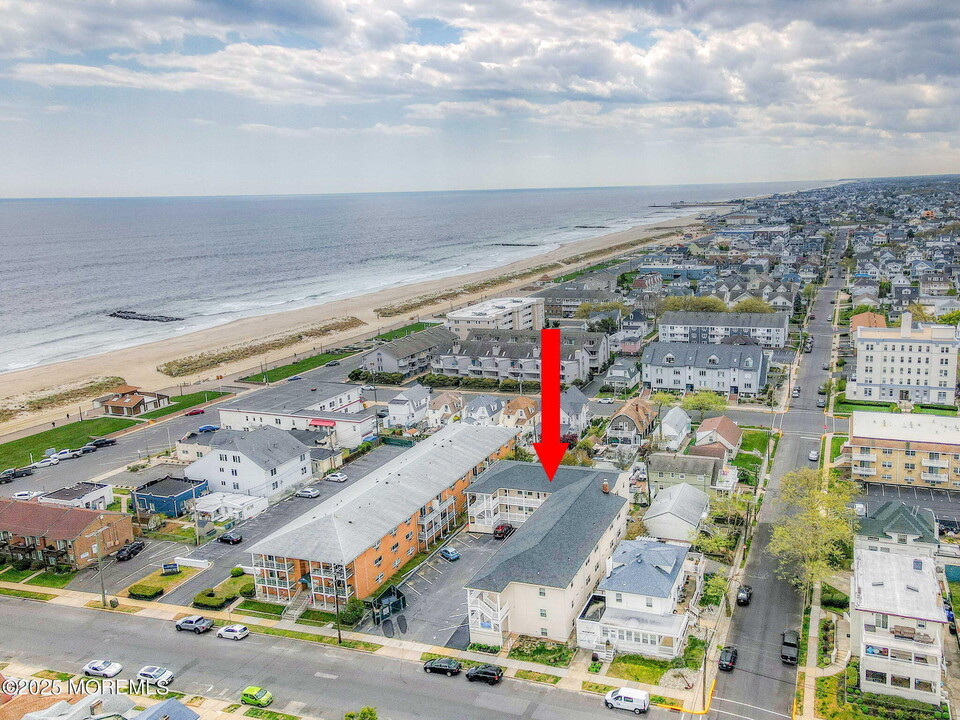 109 McCabe Ave in Bradley Beach, NJ - Building Photo