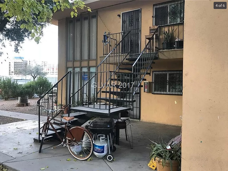3370 Cambridge St in Las Vegas, NV - Building Photo