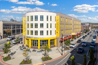 Kelley Square Lofts in Worcester, MA - Foto de edificio - Building Photo