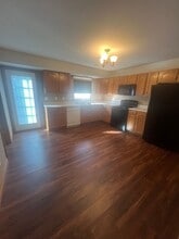 71 Gilliam Ct in Chatham, IL - Building Photo - Building Photo