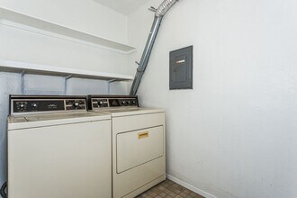 3012 E 1st St N in Wichita, KS - Building Photo - Building Photo