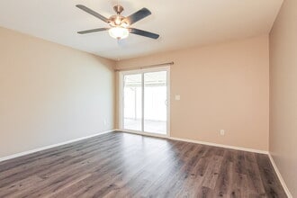 8608 W Alice Ave in Peoria, AZ - Building Photo - Building Photo
