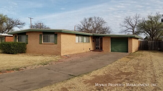 2510 64th St in Lubbock, TX - Building Photo - Building Photo