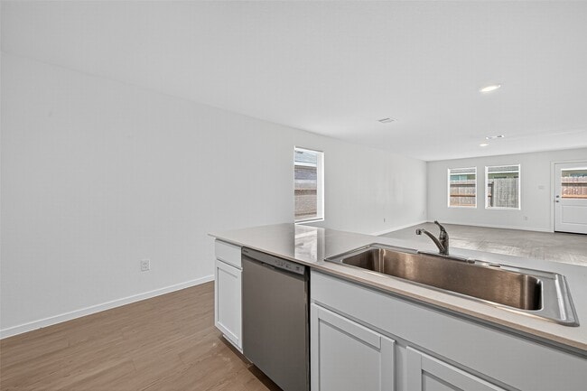 6818 Eastern Cottonwood Ln