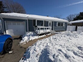 351 Wicks Rd, Unit 1 in Brentwood, NY - Building Photo