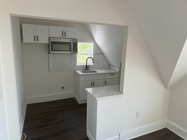 106 N 9th St in Darby, PA - Building Photo - Building Photo