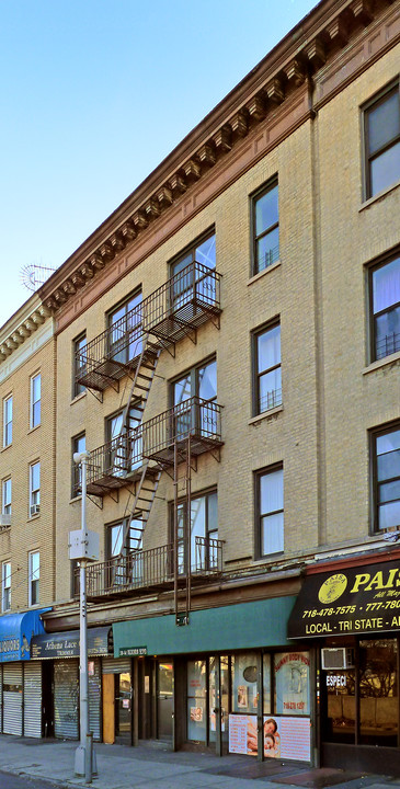 38-14 Astoria Blvd in Astoria, NY - Building Photo