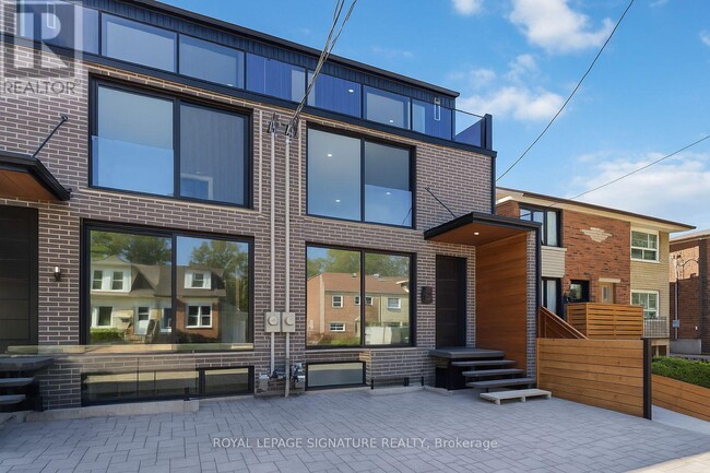 property at 43A Cummings St