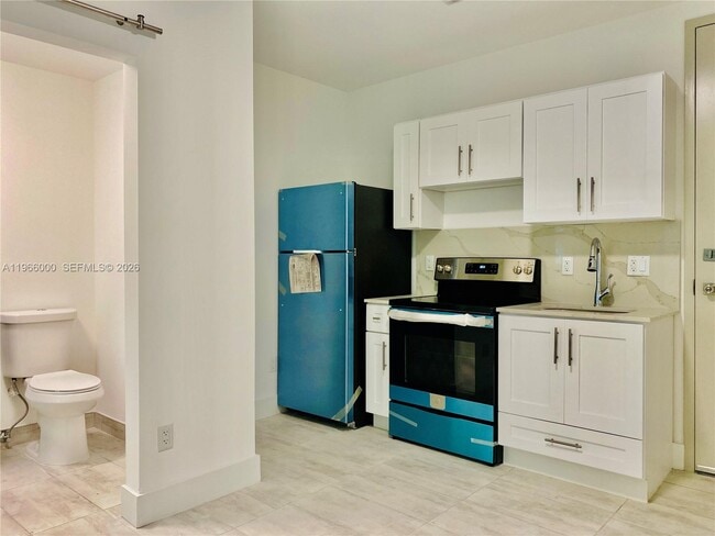 1201 Pennsylvania Ave in Miami Beach, FL - Building Photo - Building Photo