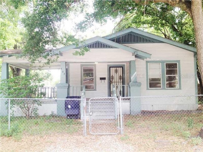 property at 302 E Selma Ave