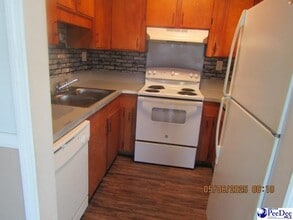 1100-11C3 S Mayfair Terrace in Florence, SC - Building Photo - Building Photo