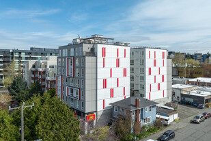1 bedroom + den in Seattle, WA - Building Photo