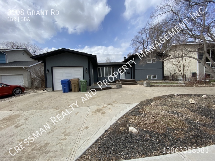 3108 Grant Rd in Regina, SK - Building Photo