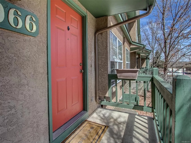 property at 6066 Colony Cir