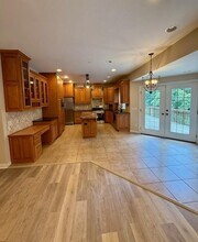 201 NW Lasalle Dr in Bentonville, AR - Building Photo - Building Photo