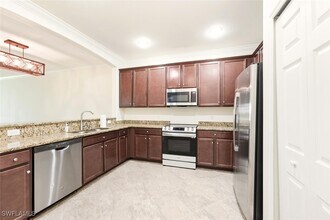 2080 Wellington St in Naples, FL - Building Photo - Building Photo