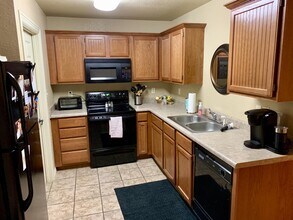 3450 W Chevaux Dr in Fayetteville, AR - Building Photo - Building Photo