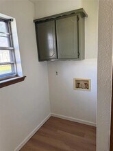 325 S 10th St in Chickasha, OK - Building Photo - Building Photo