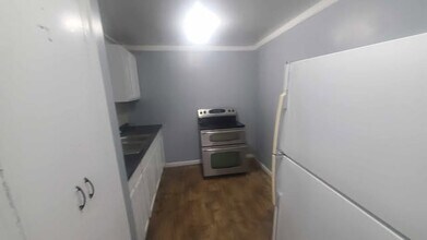 107 S Church St in Brooklyn, IN - Building Photo - Building Photo