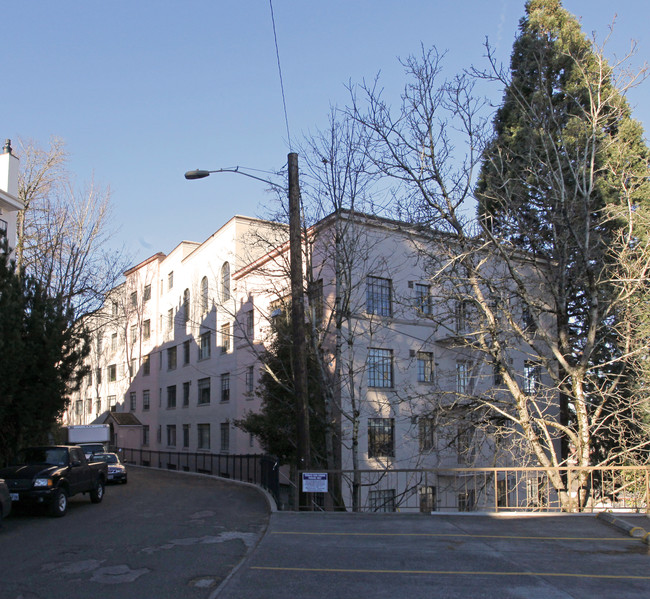 Envoy Apartment in Portland, OR - Building Photo - Building Photo