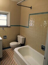 330 Culbertson Ave, Unit 1 in Greensburg, PA - Foto de edificio - Building Photo