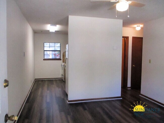 361 Satsuma Rd in Niceville, FL - Building Photo - Building Photo