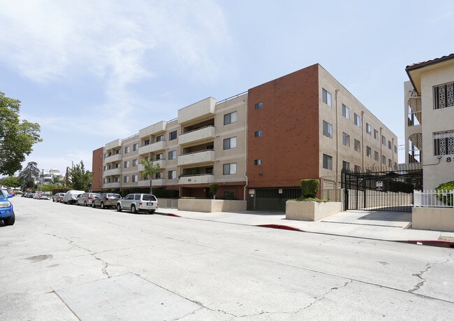 820-826 Grammercy in Los Angeles, CA - Building Photo - Building Photo