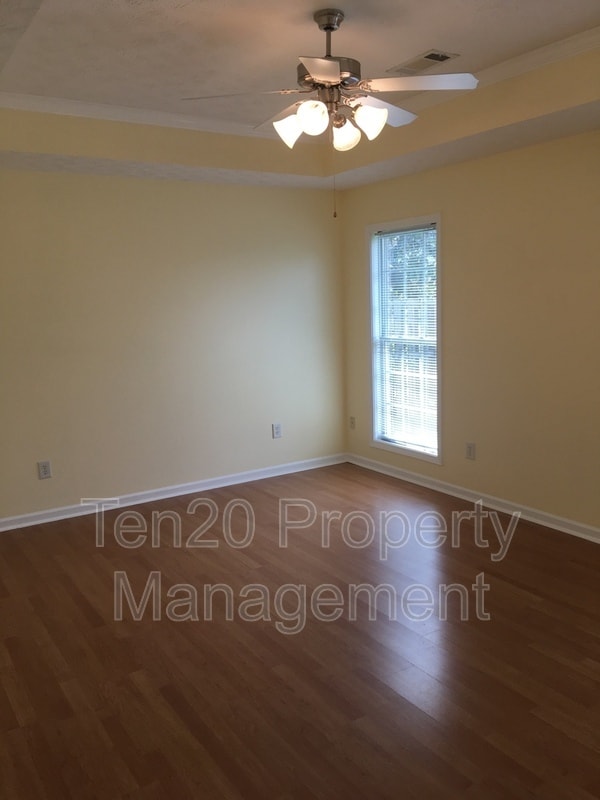 8029 Silverado Dr in Columbus, GA - Foto de edificio - Building Photo
