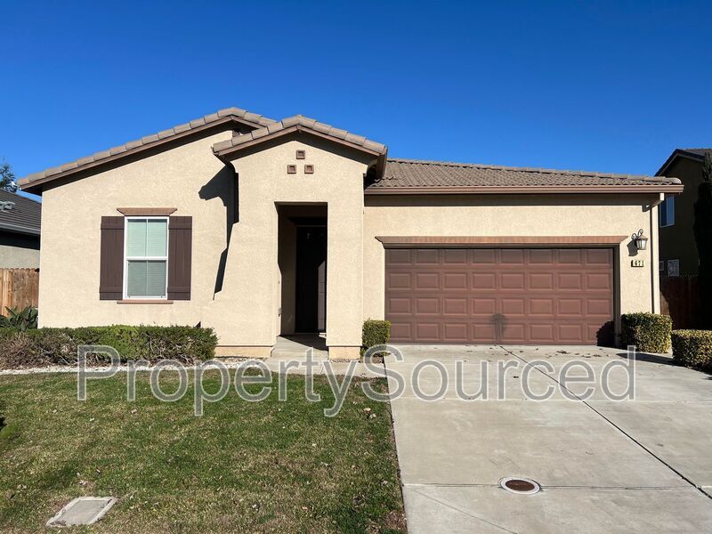 671 Monte Casa St in Manteca, CA - Building Photo