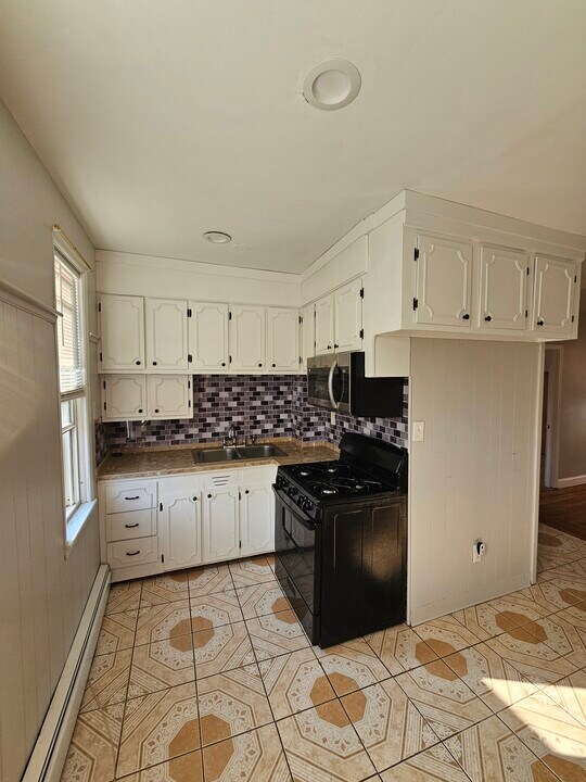 91 Berkshire St, Unit 2 in Providence, RI - Building Photo