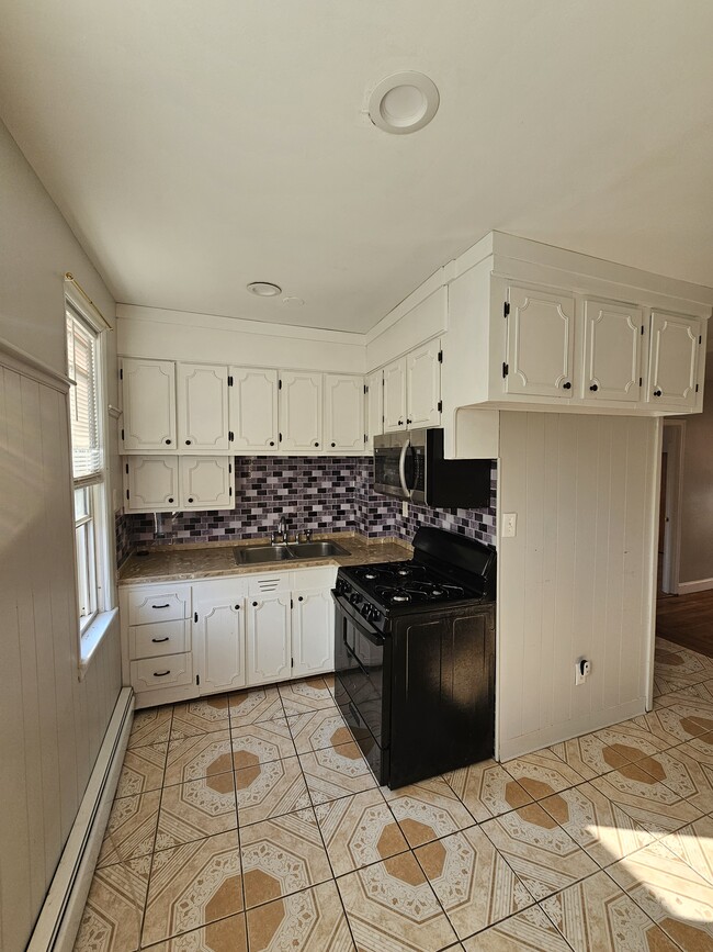 91 Berkshire St, Unit 2