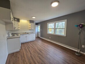 1237 E Emmaus Ave in Allentown, PA - Building Photo - Building Photo