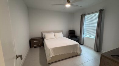 6731 Windwood Wy in Port St. Lucie, FL - Building Photo - Building Photo