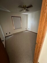 2317 Donna Maria Dr, Unit 103 in Warrenton, MO - Foto de edificio - Building Photo