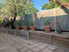 3105 Camino Caballete NW in Albuquerque, NM - Building Photo - Building Photo