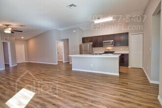 5204 S San Mateo Dr in North Port, FL - Building Photo - Building Photo