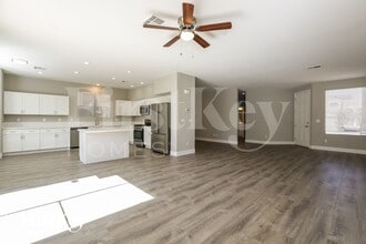 8993 Dorrell Ln, Unit Unit 2407 in Las Vegas, NV - Building Photo - Building Photo