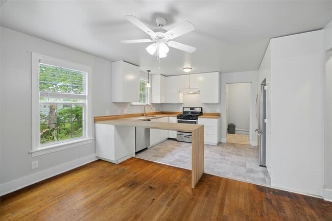 property at 1403 Clifford Ave