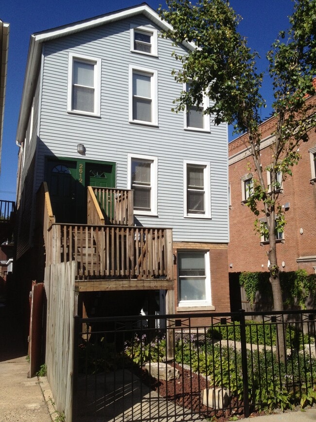 2612 W Huron St, Unit 3F in Chicago, IL - Building Photo - Building Photo
