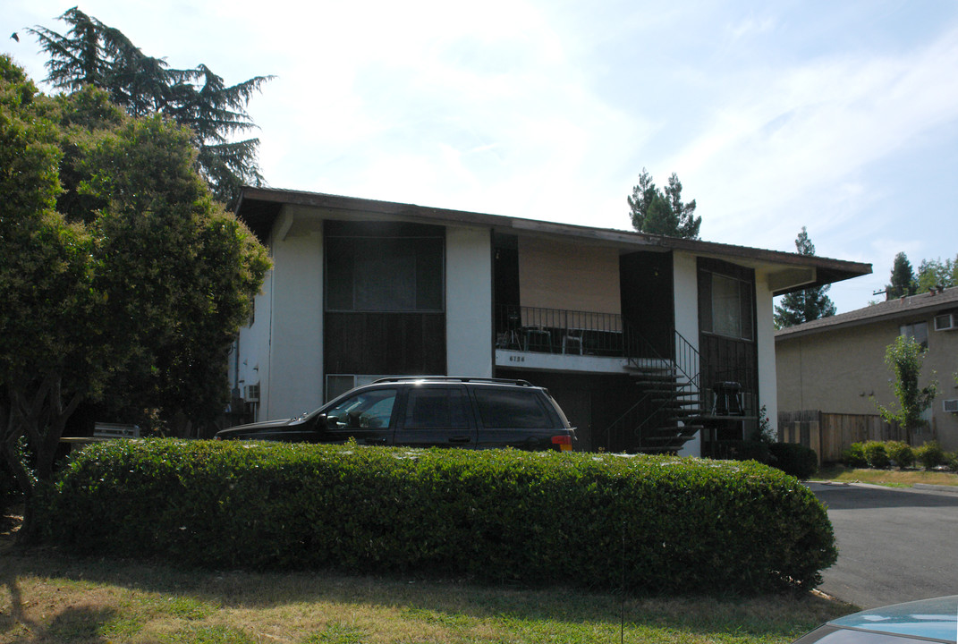 6136 Terrell Dr in Citrus Heights, CA - Foto de edificio